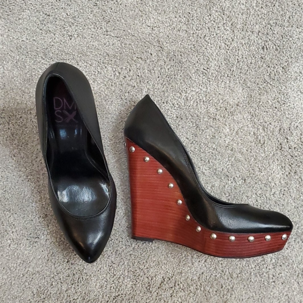 Wedge black heels